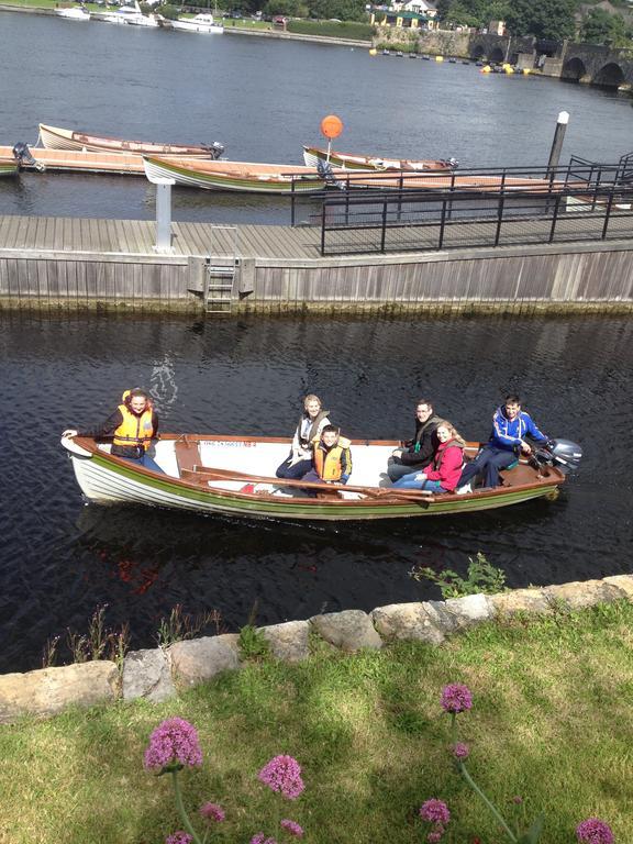 Shannon Breeze B&B Killaloe Exteriör bild